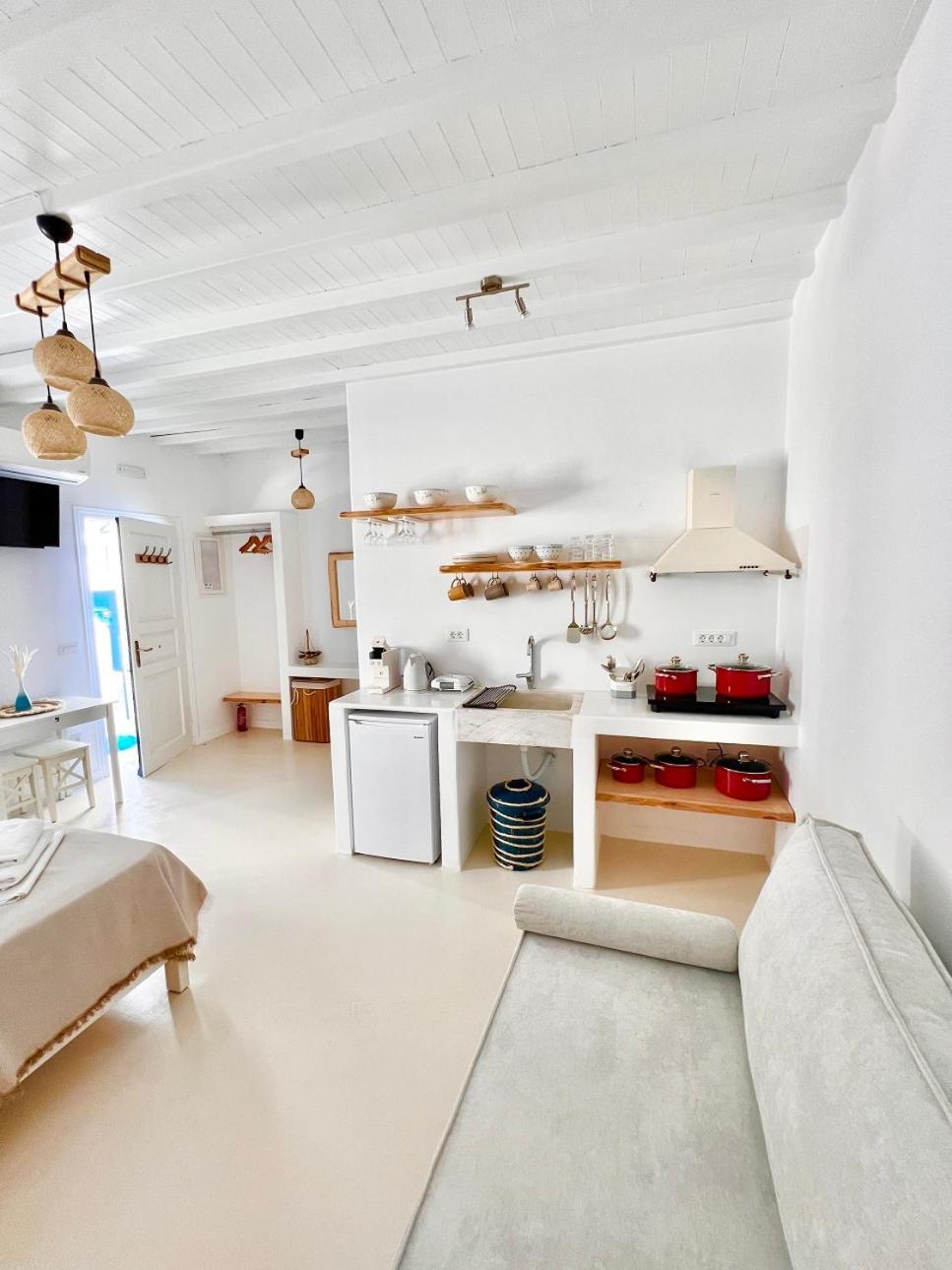 Provis Rentals Suite Next To The Mills In Mykonos Town ภายนอก รูปภาพ